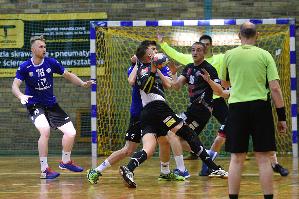 Piłkarze ręczni Siódemki Miedź Legnica pokonali MKS Wieluń