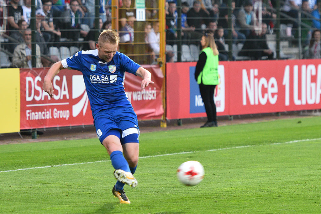 Dwa gole Marquitosa i Miedź jest o mały kroczek od ekstraklasy