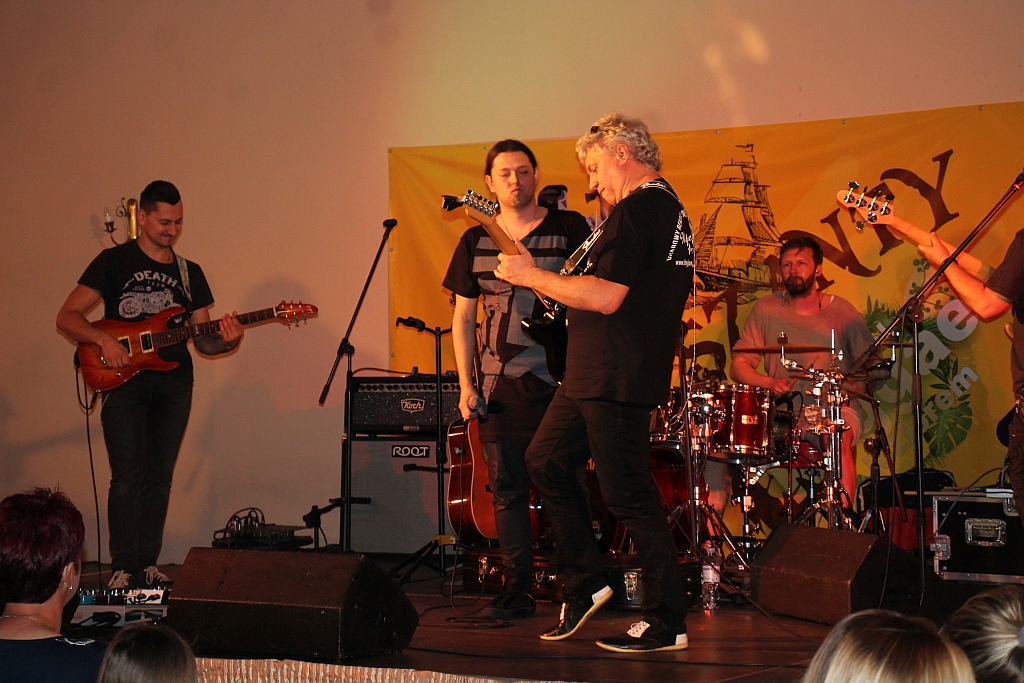 W Szczytnikach nad Kaczawą odbył się koncert Gabriela Fleszara