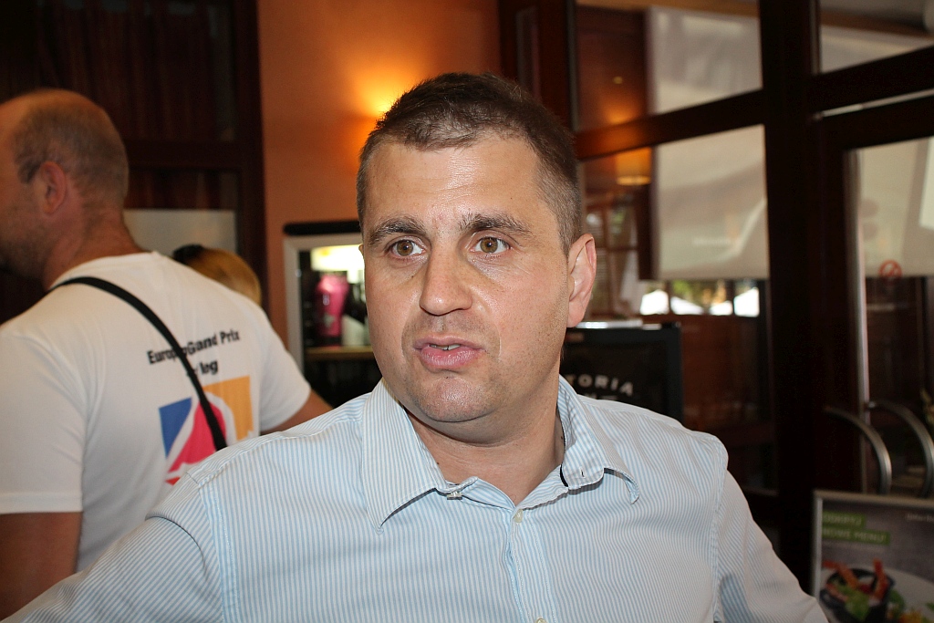„Rozpalamy Grilla przed Mundialem” z hotelem Qubus