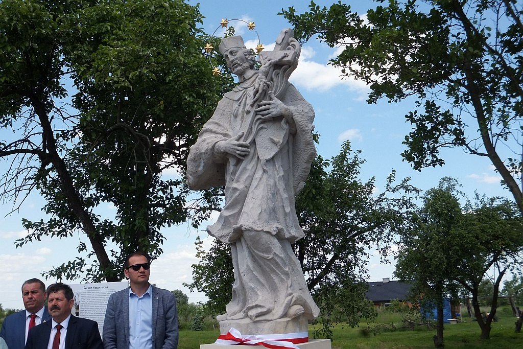 Odsłonięcie rzeźby św. Jana Nepomucena w Pątnówku