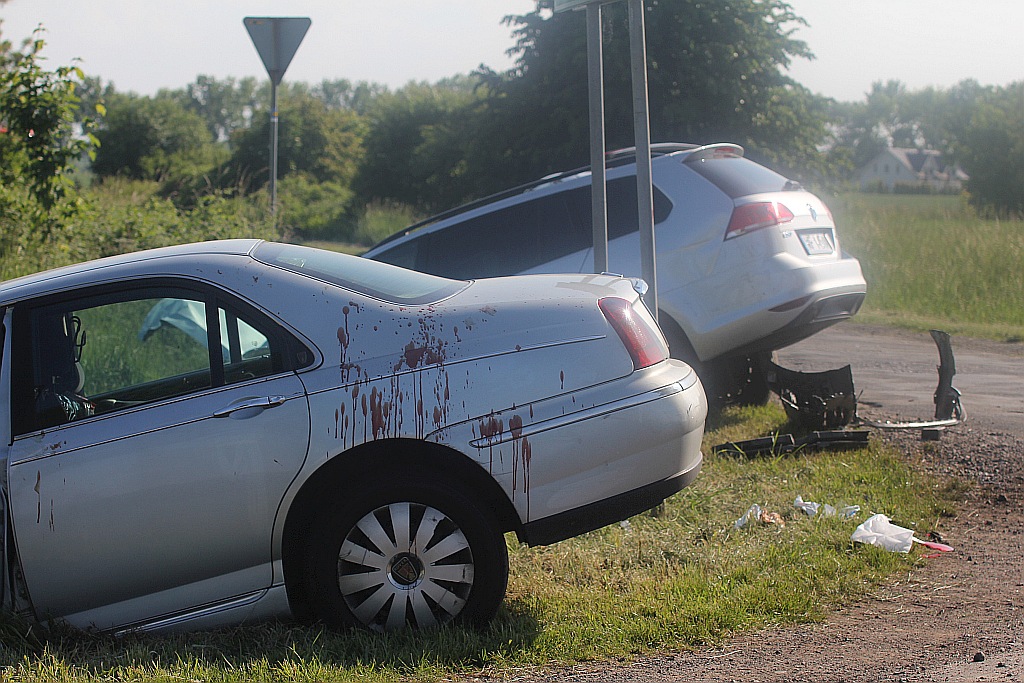 Dwie osoby ranne w wypadku na drodze Koskowice - Kłębanowice