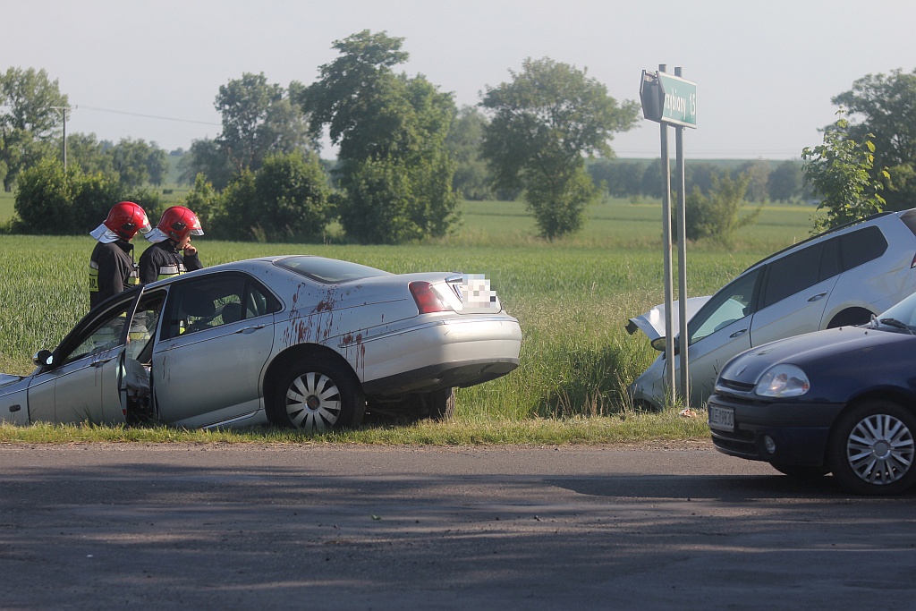 Dwie osoby ranne w wypadku na drodze Koskowice - Kłębanowice