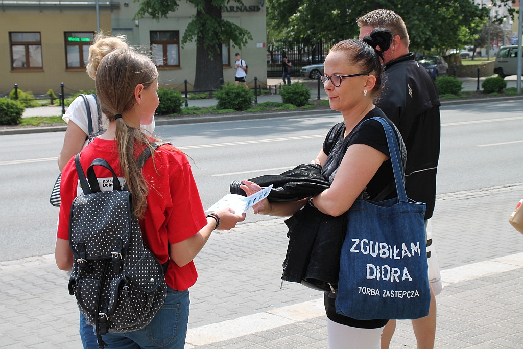 Promocja koncertu Legnica Cantat w legnickich autobusach MPK