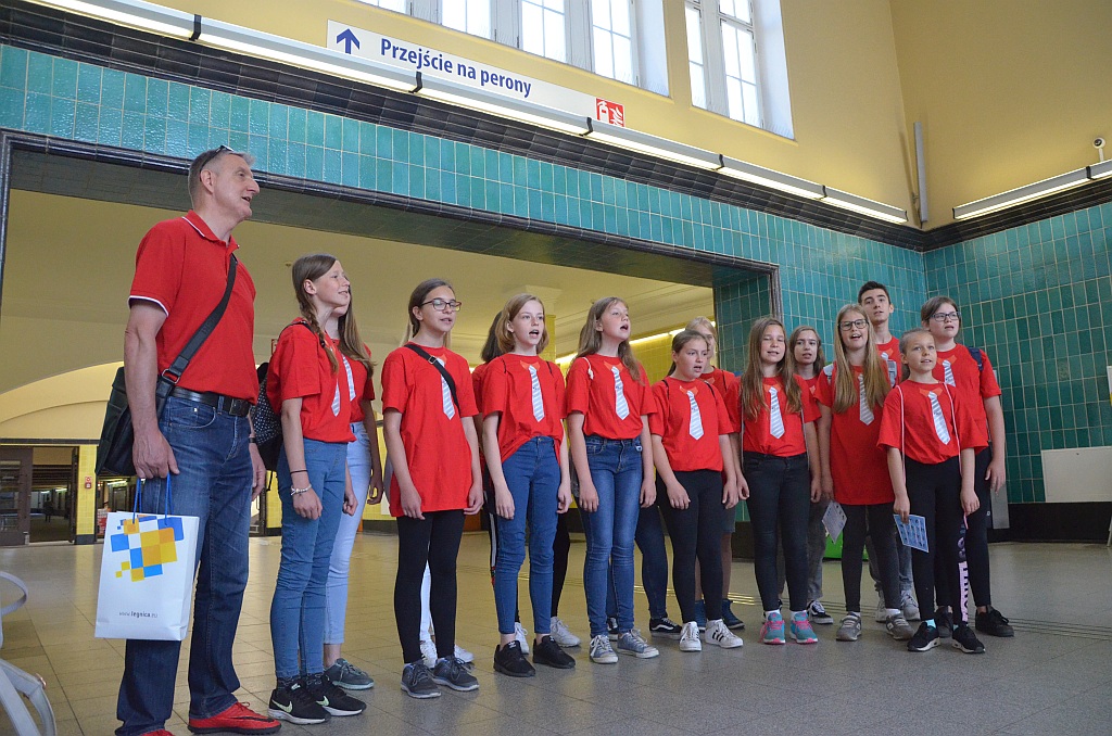 Promocja koncertu Legnica Cantat w pociągu Kolei Dolnośląskich