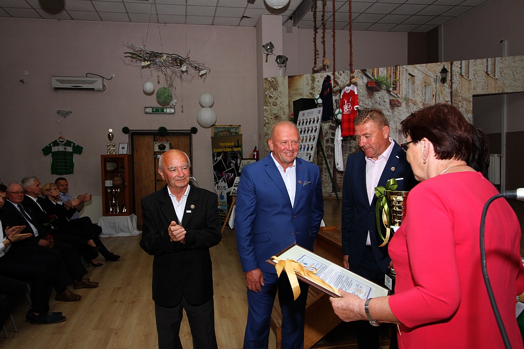 Prochowiczance stuknęło 70 lat! Zasłużony klub świętował na gali