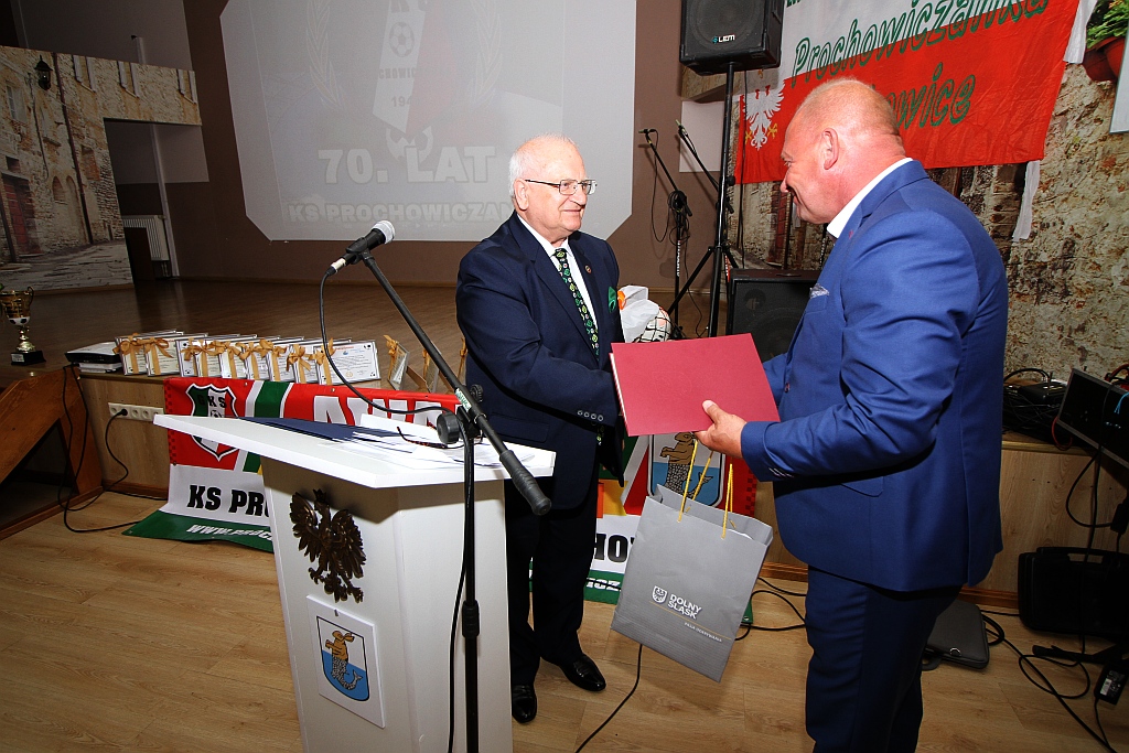 Prochowiczance stuknęło 70 lat! Zasłużony klub świętował na gali