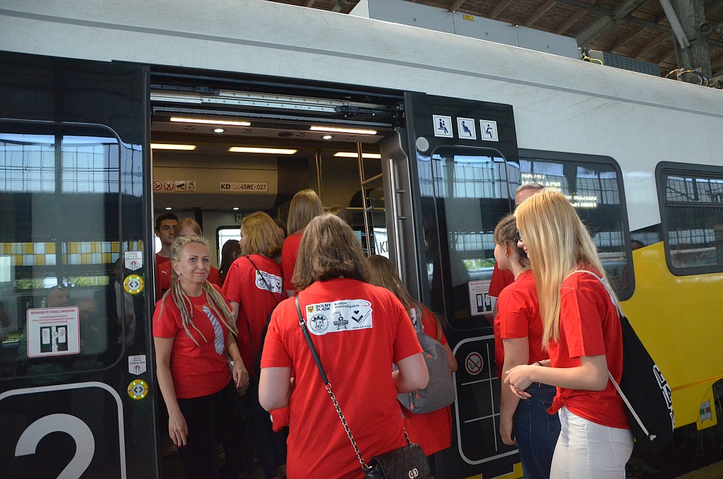 Promocja koncertu Legnica Cantat w pociągu Kolei Dolnośląskich