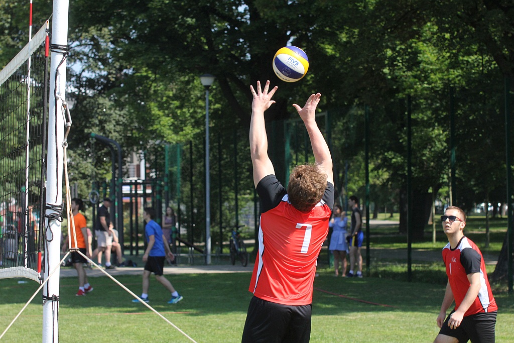 Licealiada w siatkówkę i piłkę nożną - nasza fotorelacja