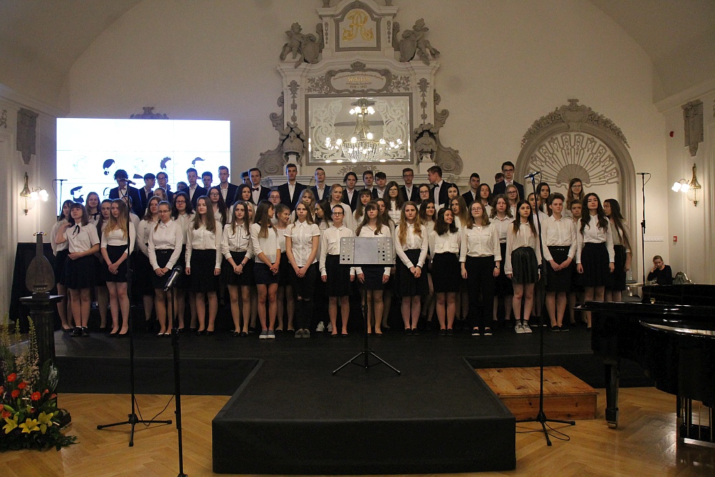 Pierwsza część koncertu konkursowego Legnica Cantat 49