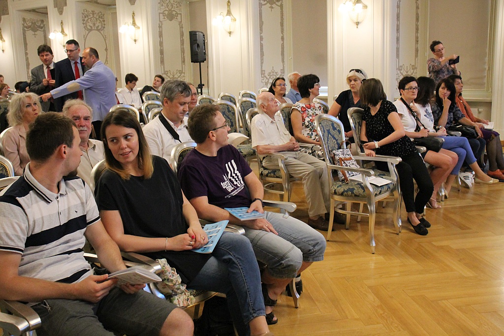 Pierwsza część koncertu konkursowego Legnica Cantat 49