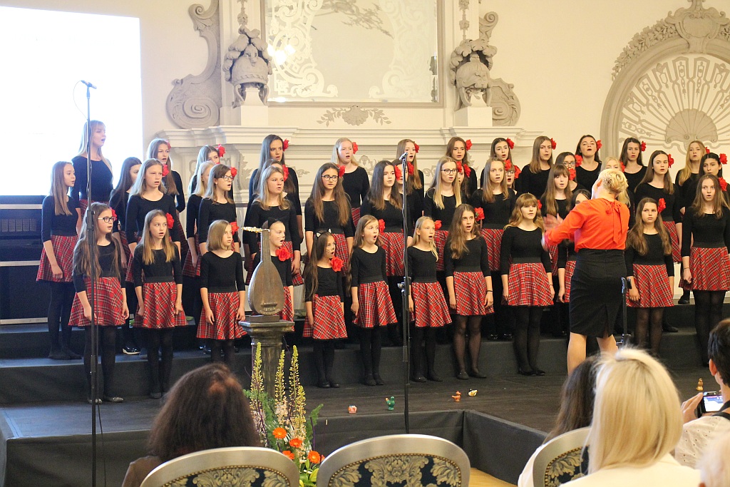 Pierwsza część koncertu konkursowego Legnica Cantat 49