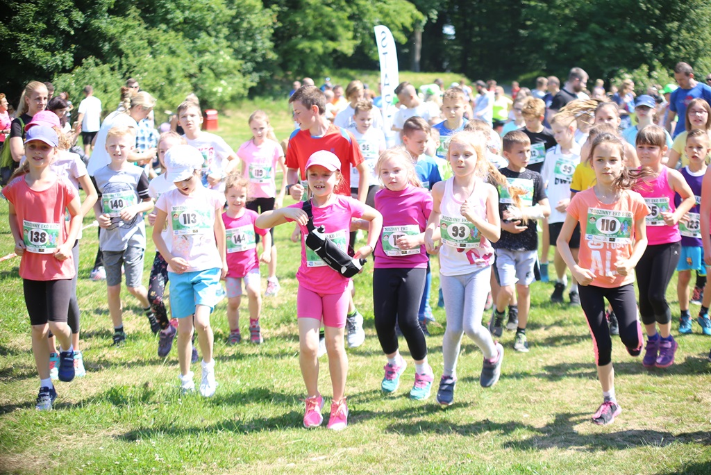 Rodzinny eko bieg z klubem „Agatka” w Lasku Złotoryjskim