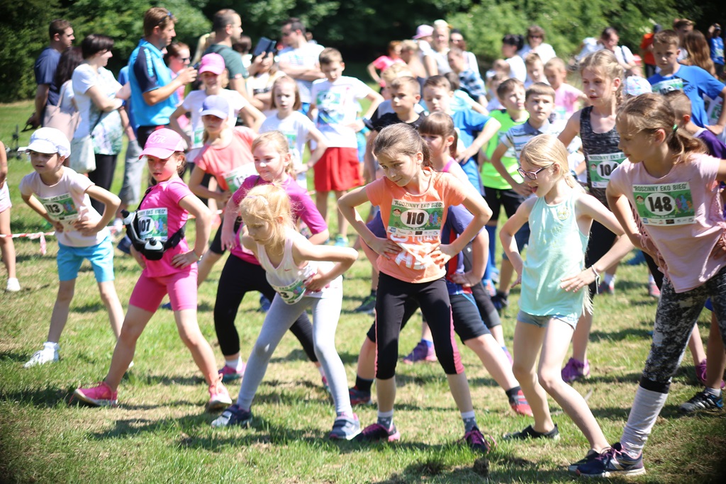Rodzinny eko bieg z klubem „Agatka” w Lasku Złotoryjskim