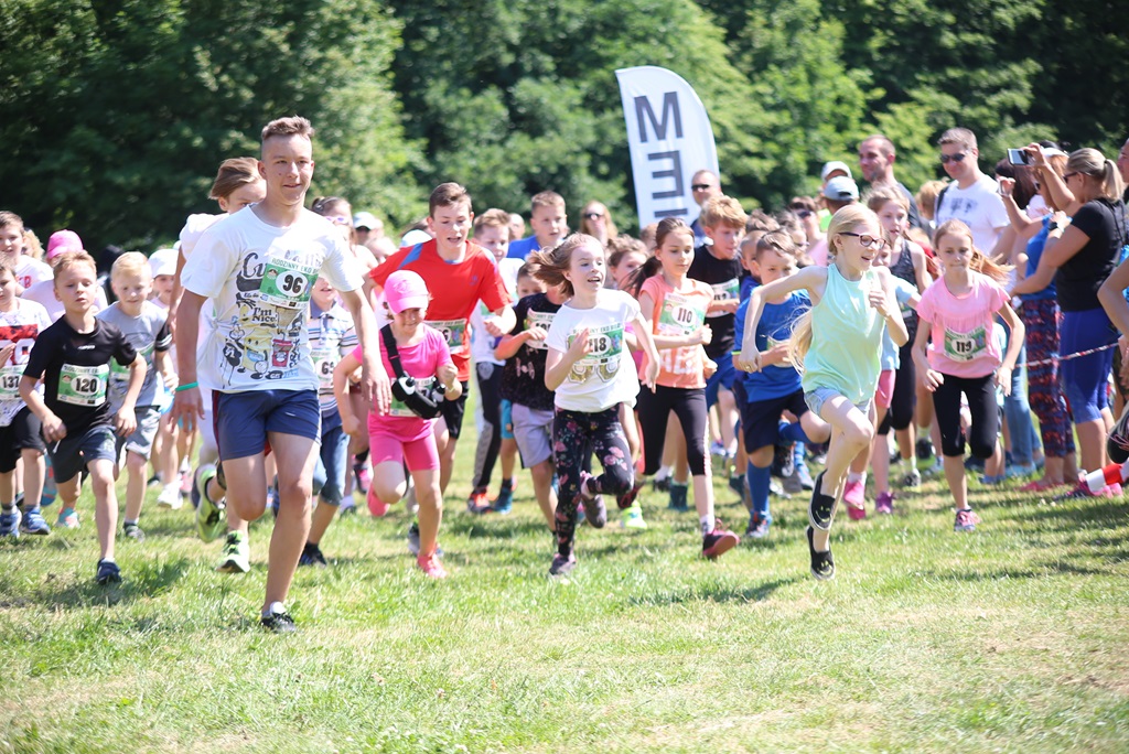 Rodzinny eko bieg z klubem „Agatka” w Lasku Złotoryjskim
