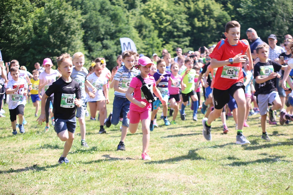 Rodzinny eko bieg z klubem „Agatka” w Lasku Złotoryjskim