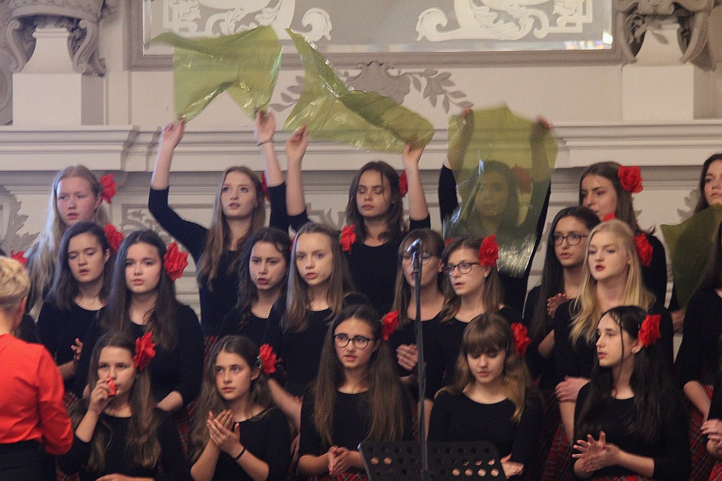 Pierwsza część koncertu konkursowego Legnica Cantat 49