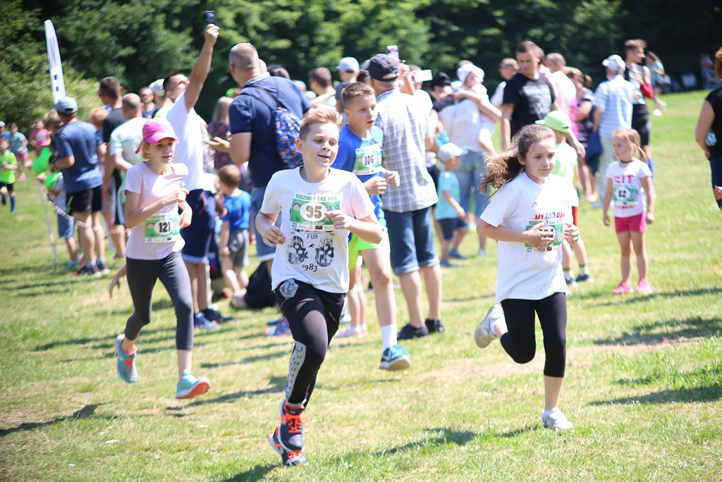 Rodzinny eko bieg z klubem „Agatka” w Lasku Złotoryjskim