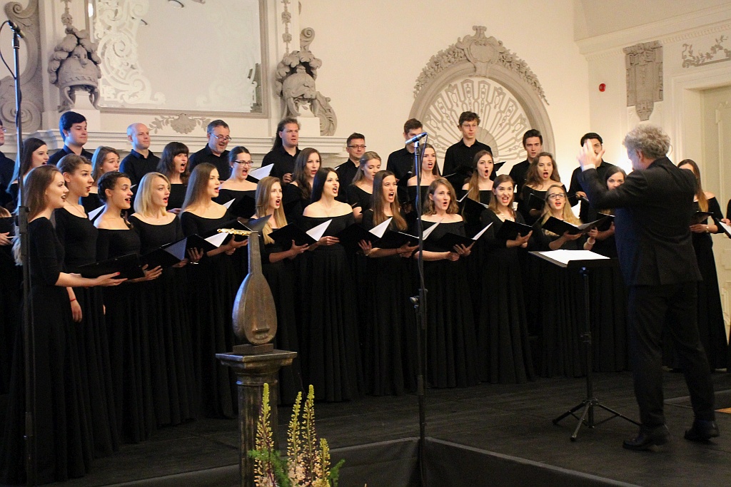 Pierwsza część koncertu konkursowego Legnica Cantat 49