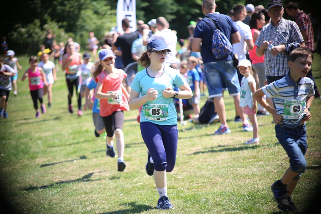 Rodzinny eko bieg z klubem „Agatka” w Lasku Złotoryjskim