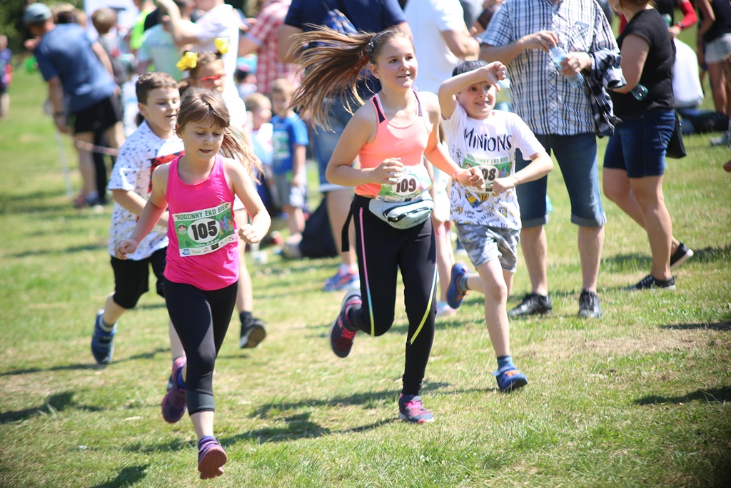 Rodzinny eko bieg z klubem „Agatka” w Lasku Złotoryjskim