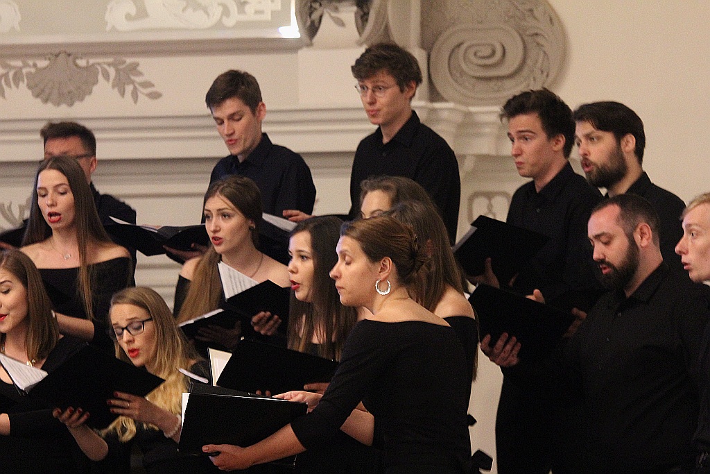 Pierwsza część koncertu konkursowego Legnica Cantat 49