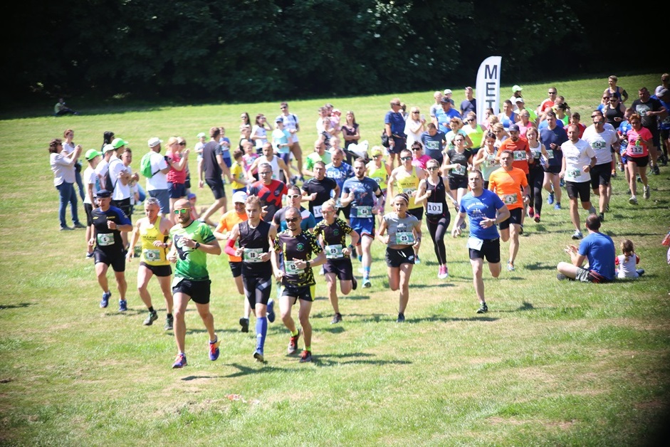 Rodzinny eko bieg z klubem „Agatka” w Lasku Złotoryjskim