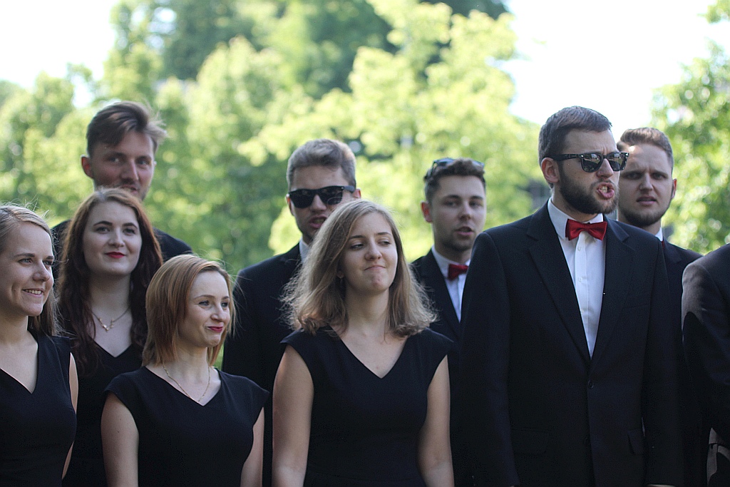 Legnica Cantat: prezentacja chórów na legnickich ulicach