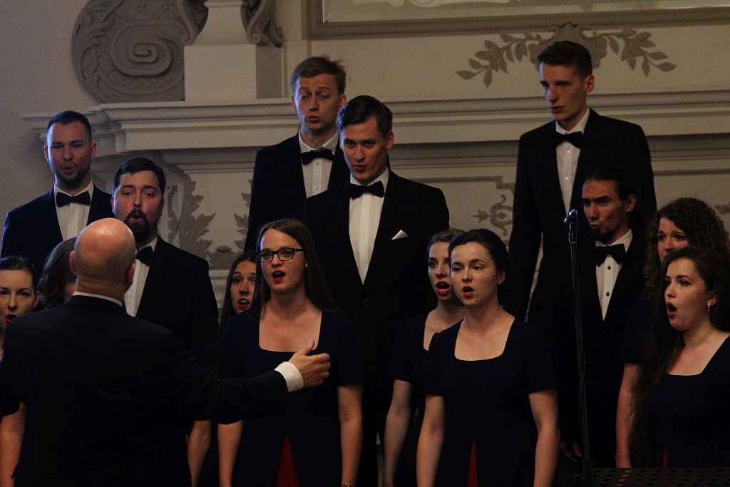Pierwsza część koncertu konkursowego Legnica Cantat 49