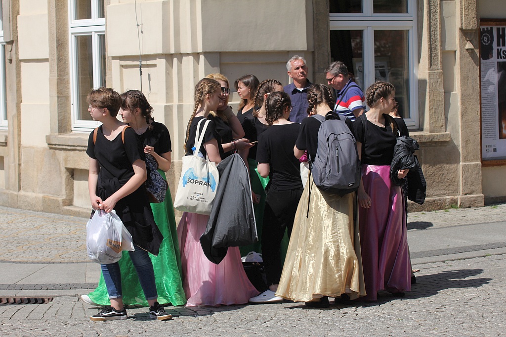 Legnica Cantat: prezentacja chórów na legnickich ulicach