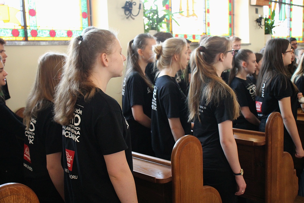 Legnica Cantat: Chóry zaśpiewały w legnickich kościołach
