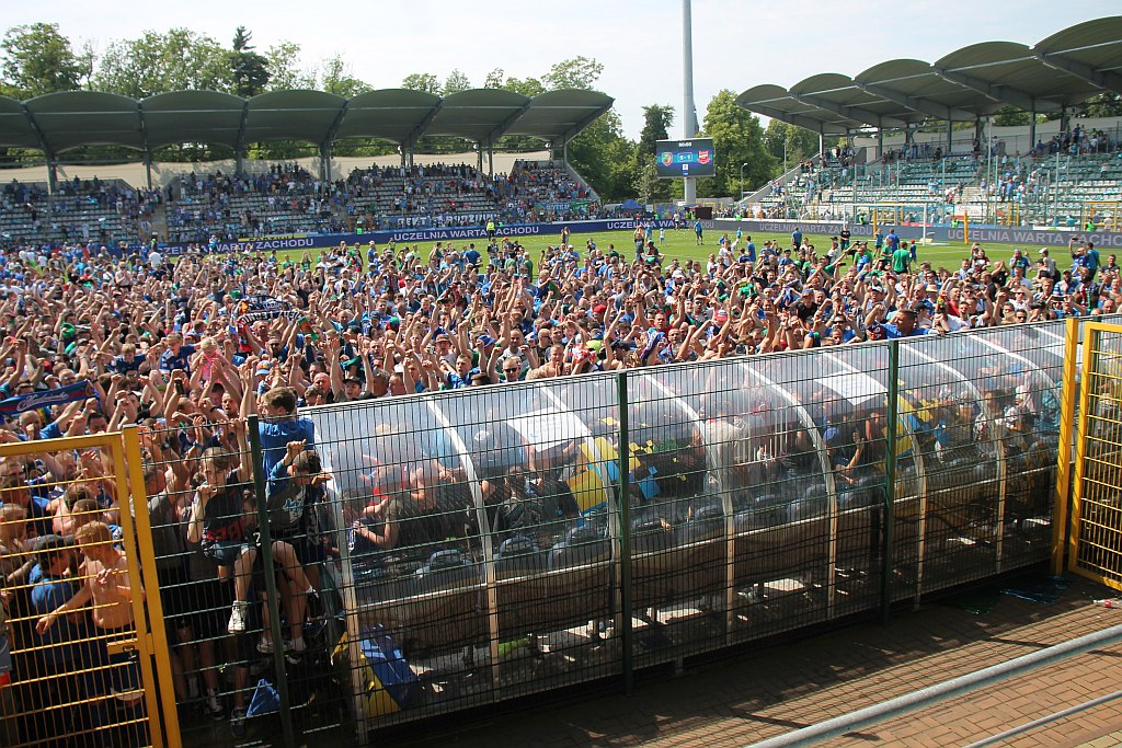 Miedź rozgromiła Chojniczankę i awansowała do ekstraklasy