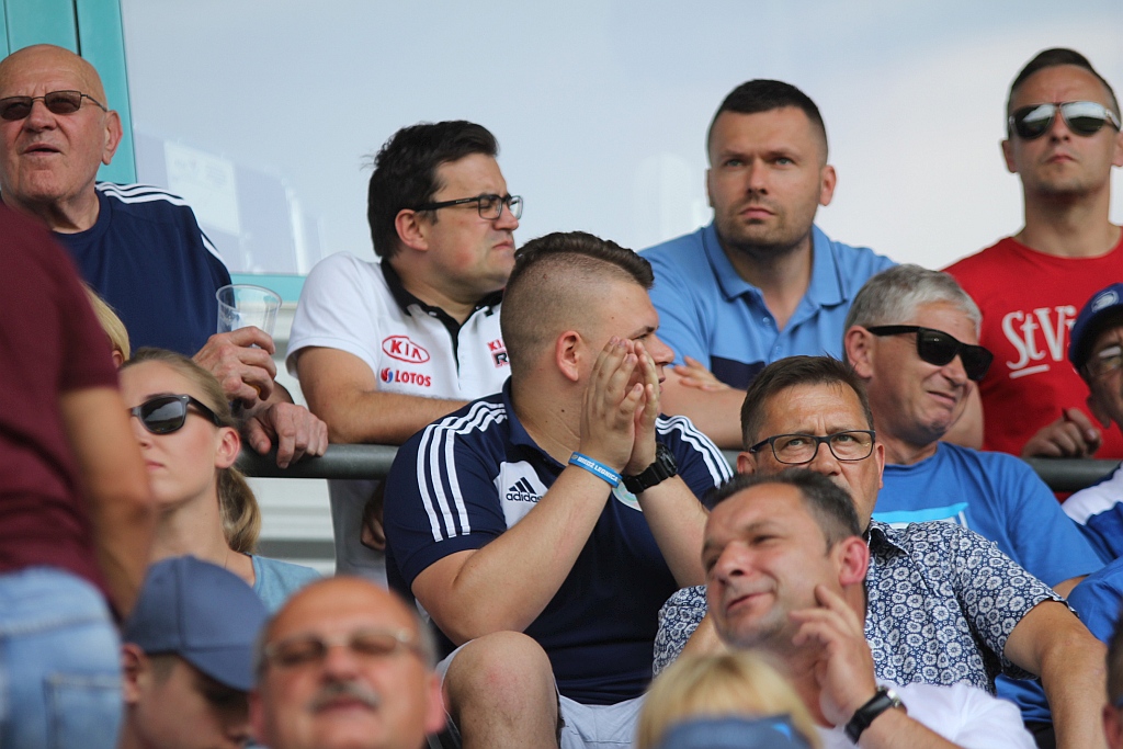 Miedź rozgromiła Chojniczankę i awansowała do ekstraklasy