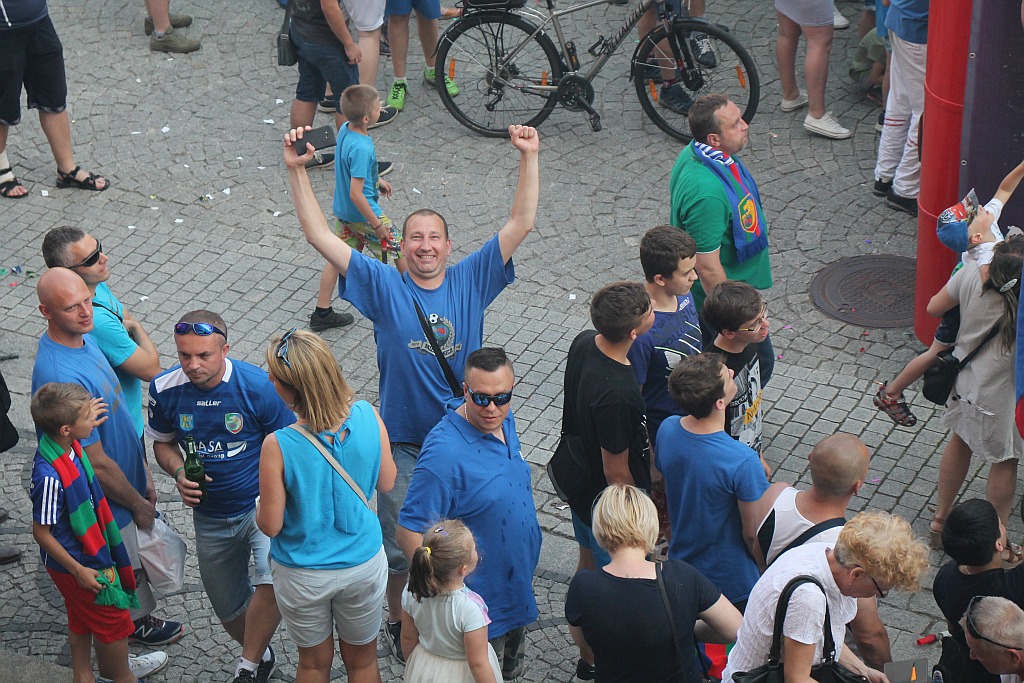 Tysiące kibiców świętowało w rynku awans do ekstraklasy - cz. 2