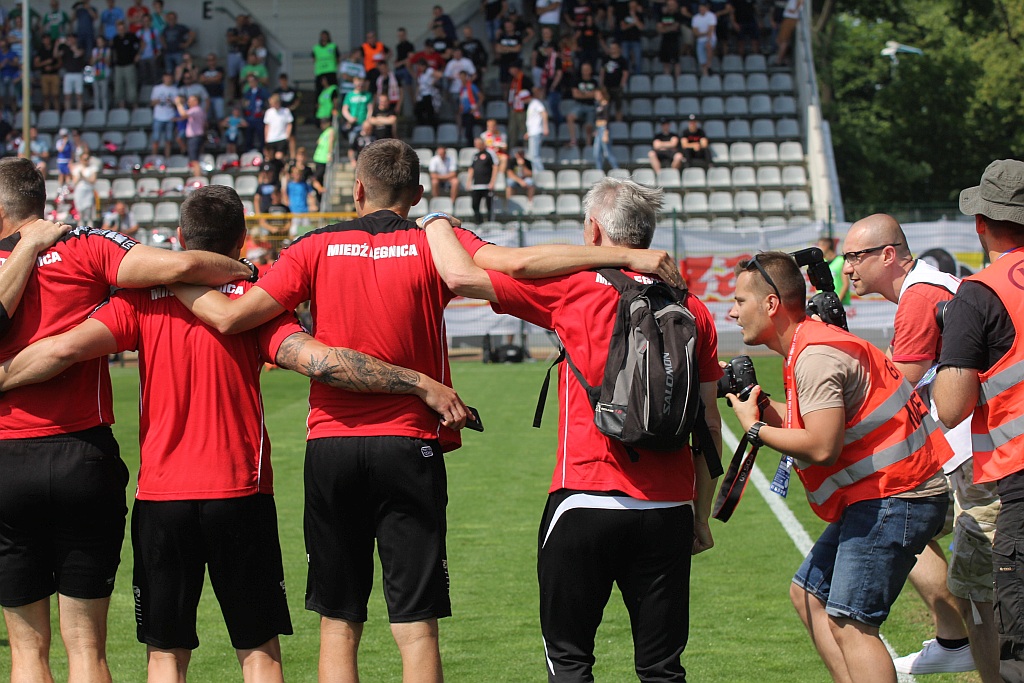 Miedź rozgromiła Chojniczankę i awansowała do ekstraklasy