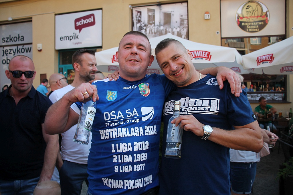 Tysiące kibiców świętowało w rynku awans do ekstraklasy - cz. 2