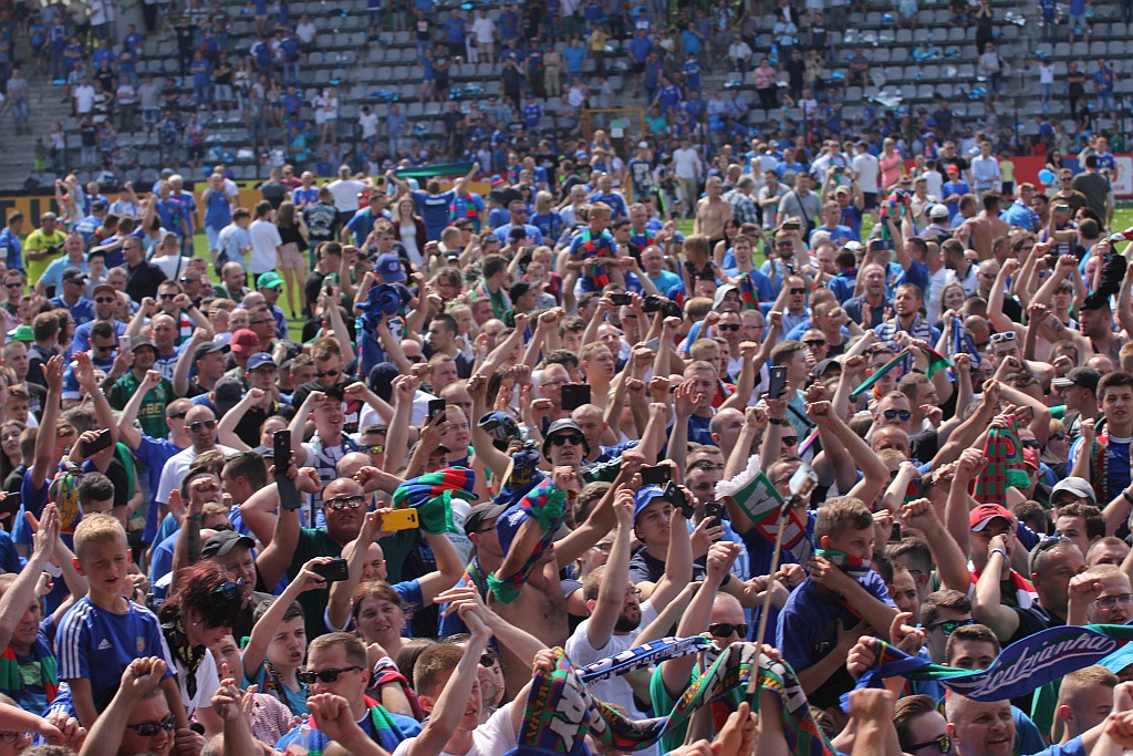 Miedź rozgromiła Chojniczankę i awansowała do ekstraklasy