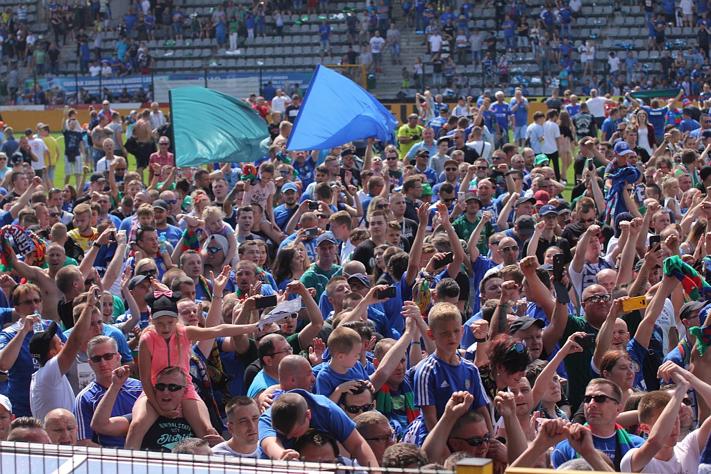 Miedź rozgromiła Chojniczankę i awansowała do ekstraklasy