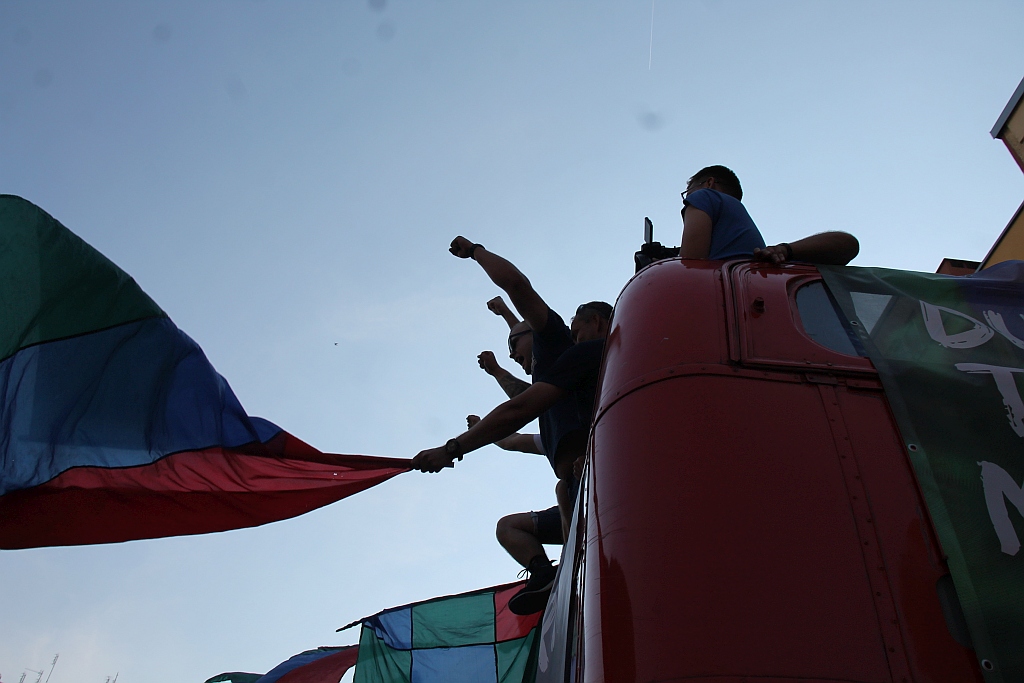 Tysiące kibiców świętowało w rynku awans do ekstraklasy - cz. 2