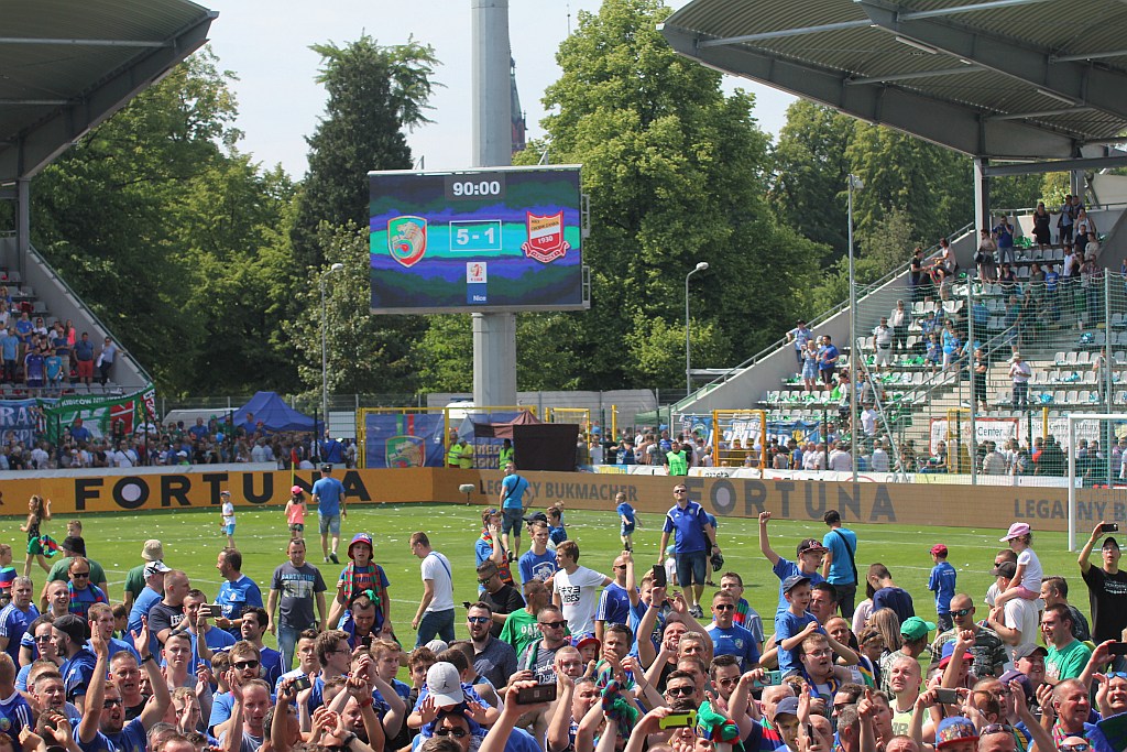 Miedź rozgromiła Chojniczankę i awansowała do ekstraklasy