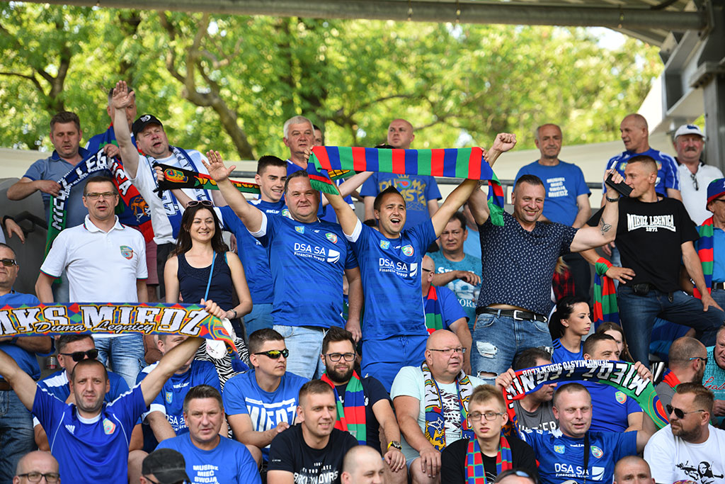 Piłkarska fiesta na trybunach. Jak kibicowaliście Miedzi