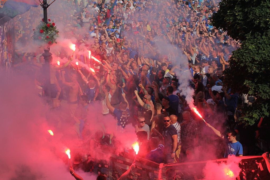 Tysiące kibiców świętowało w rynku awans do ekstraklasy - cz. 2