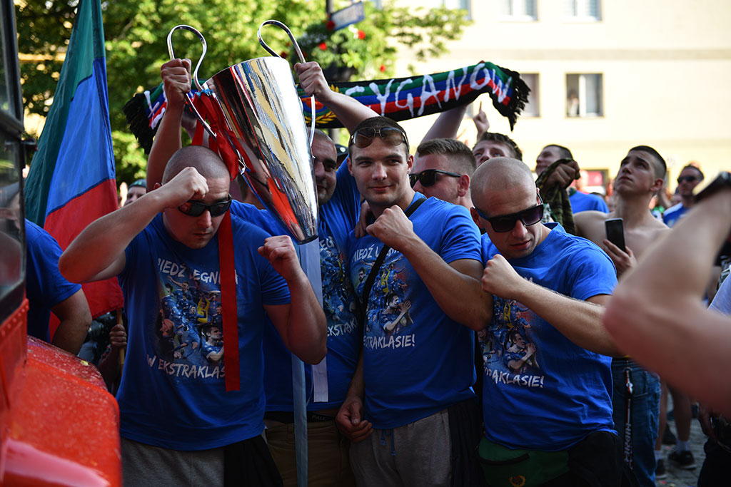 Tysiące kibiców świętowało w rynku awans do ekstraklasy