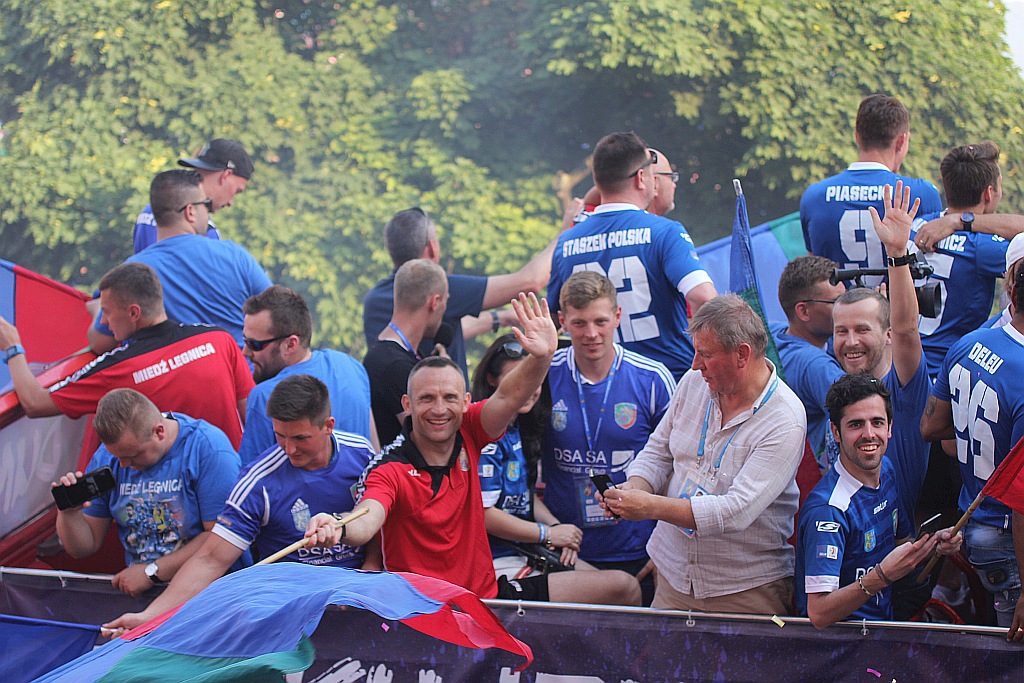 Tysiące kibiców świętowało w rynku awans do ekstraklasy - cz. 2