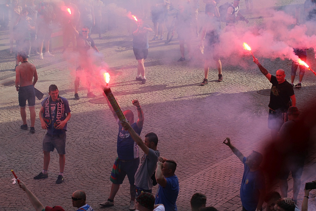 Tysiące kibiców świętowało w rynku awans do ekstraklasy - cz. 2