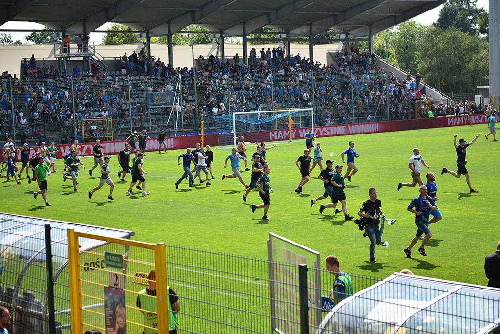 Wielkie zwycięstwo Miedzi i awans - kolejna porcja zdjęć