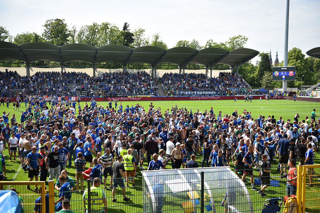 Wielkie zwycięstwo Miedzi i awans - kolejna porcja zdjęć