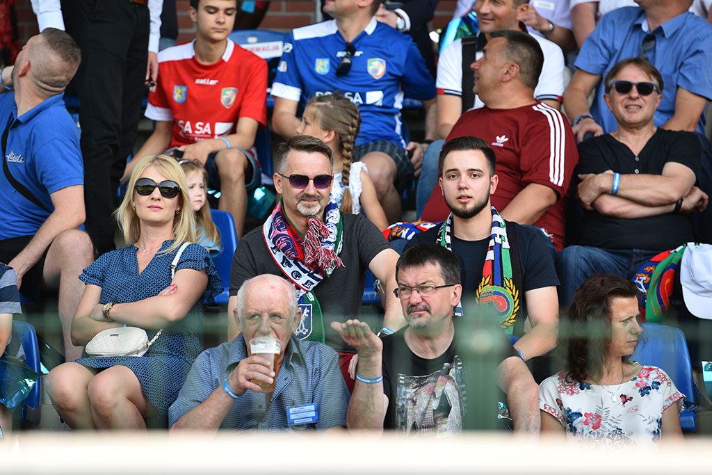 Piłkarska fiesta na trybunach. Jak kibicowaliście Miedzi