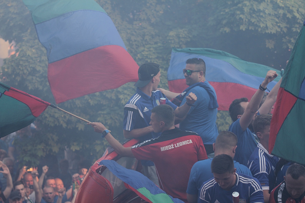 Tysiące kibiców świętowało w rynku awans do ekstraklasy - cz. 2