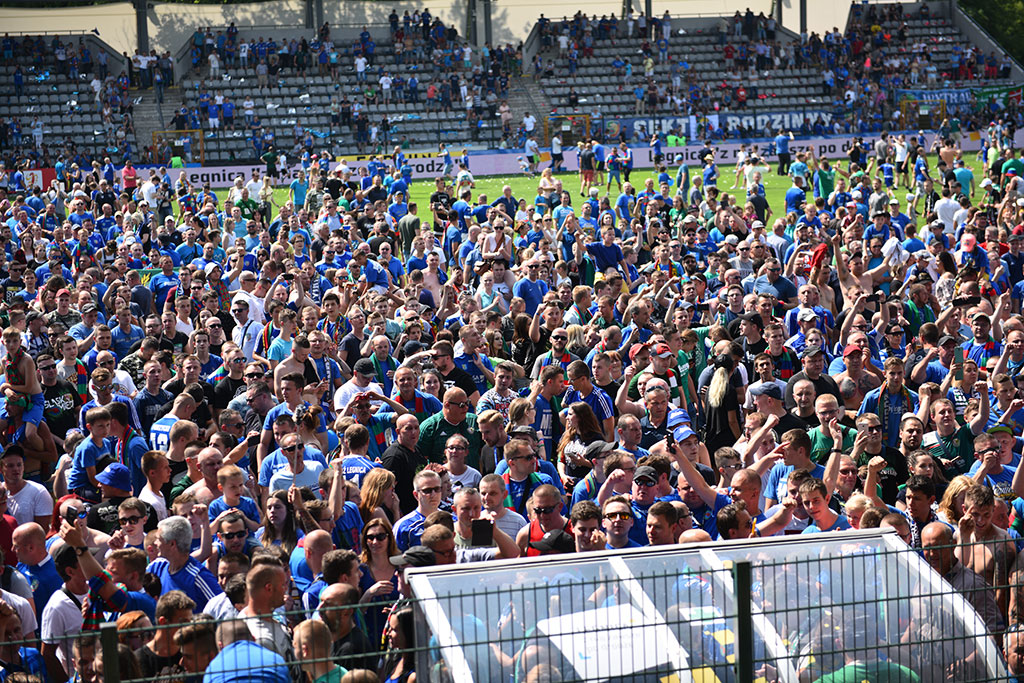 Wielkie zwycięstwo Miedzi i awans - kolejna porcja zdjęć